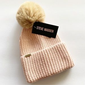 Brand New Steve Madden Blush Knit Pompom Beanie